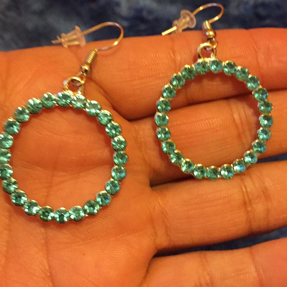 Earring - Picture 2 of 2